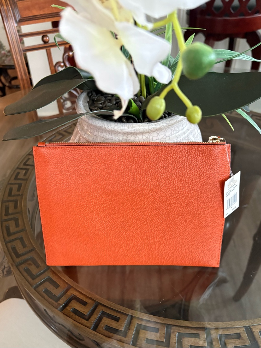 🧡🧡MICHAEL KORS JET SET XL ZIP CLUTCH LEATHER TANGERINE WRISTLET!🧡🧡 - Picture 2 of 9
